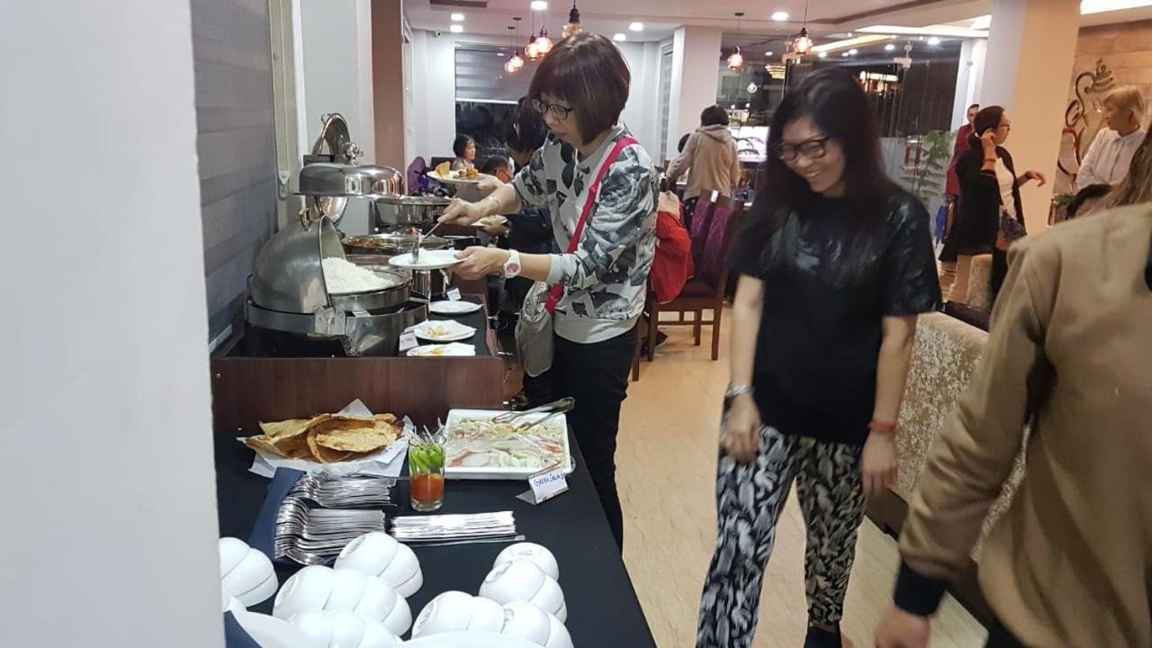 Ak Continental - Mcleodganj Hotel Дхарамсала Екстериор снимка