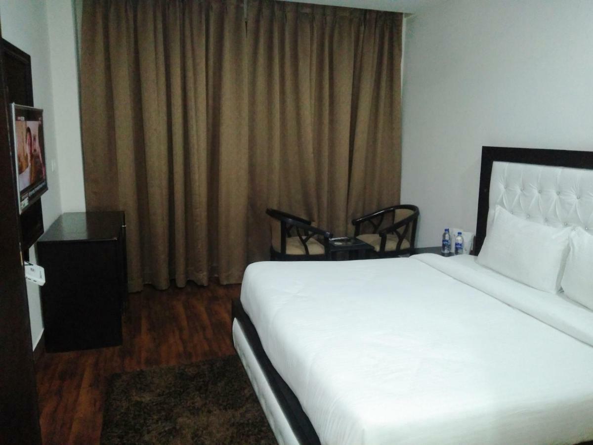 Ak Continental - Mcleodganj Hotel Дхарамсала Екстериор снимка