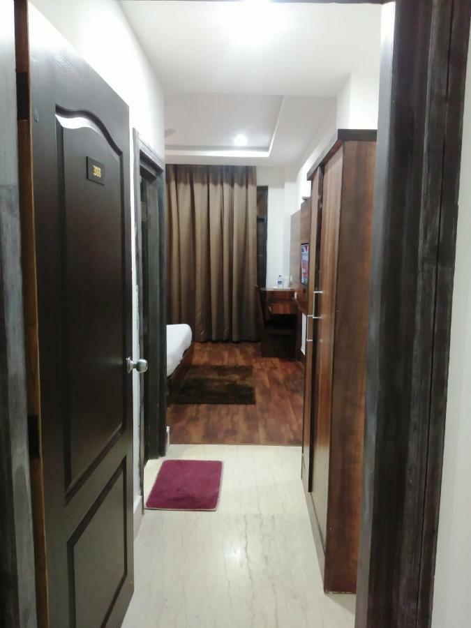 Ak Continental - Mcleodganj Hotel Дхарамсала Екстериор снимка