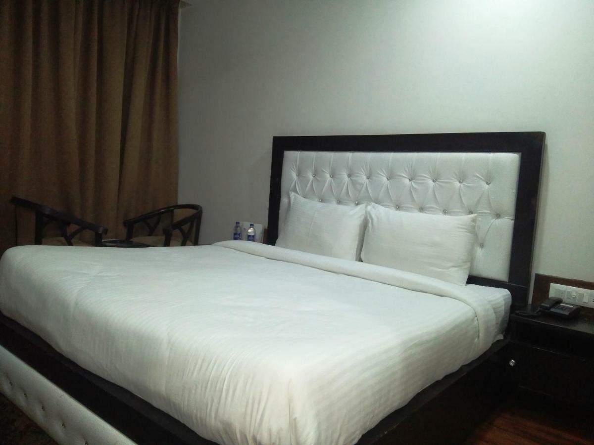 Ak Continental - Mcleodganj Hotel Дхарамсала Екстериор снимка