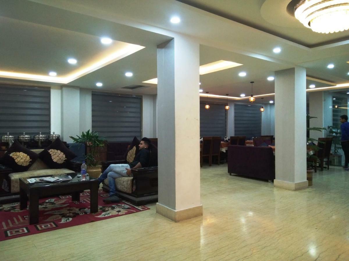 Ak Continental - Mcleodganj Hotel Дхарамсала Екстериор снимка