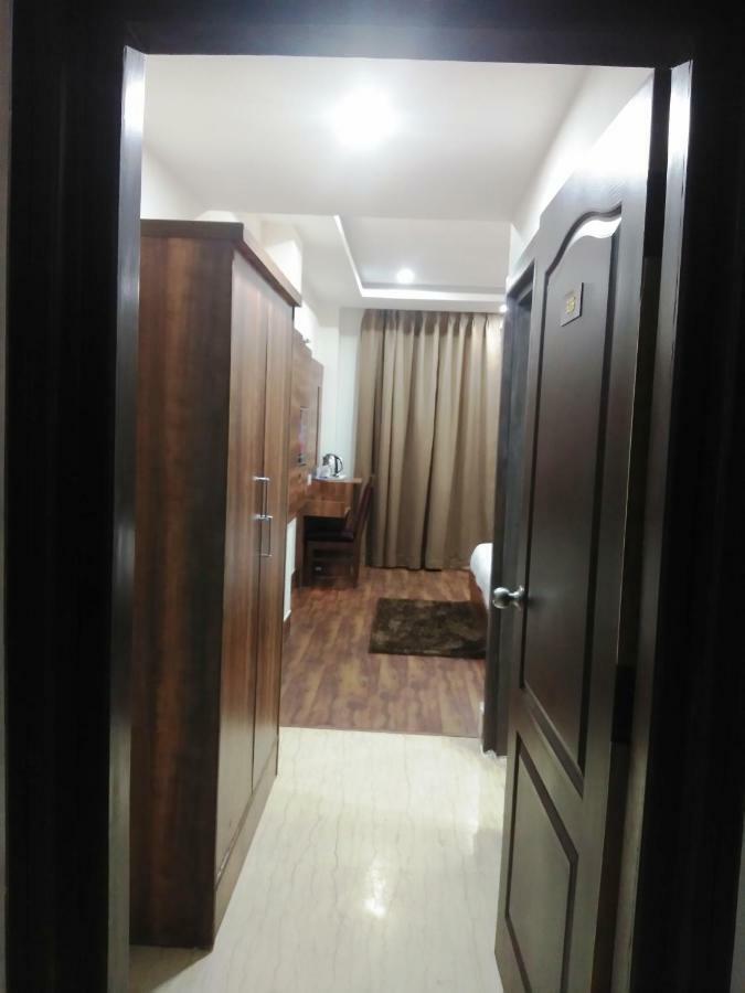 Ak Continental - Mcleodganj Hotel Дхарамсала Екстериор снимка